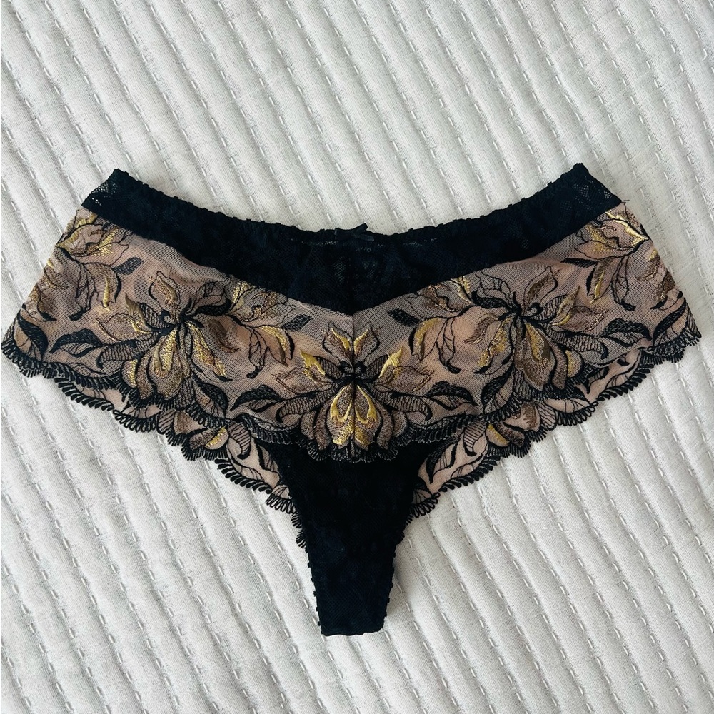 Excellent condition, made in Paris!